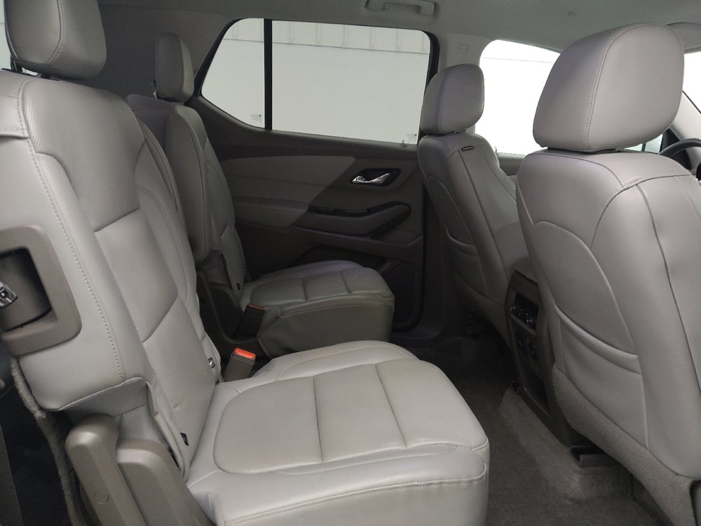 Used 2018 Chevrolet Traverse Premier w/ Driver Confidence II Package FWD image 19