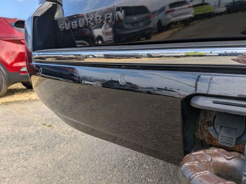 Used 2017 Chevrolet Suburban Premier image 22