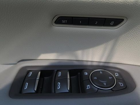 New 2026 Cadillac XT5 Premium Luxury w/ Driver Assist Package FWD image 11