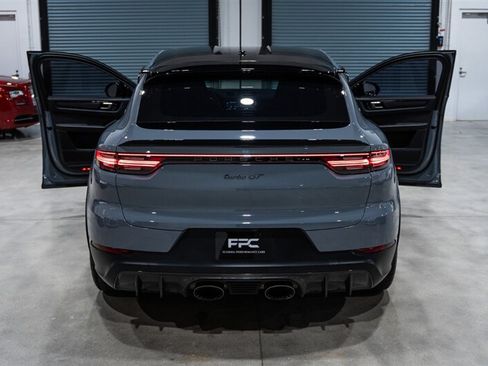 Used 2022 Porsche Cayenne Turbo GT AWD/4WD image 43