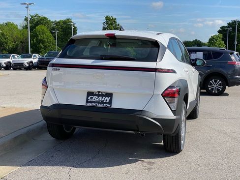 New 2026 Hyundai Kona SE FWD image 8