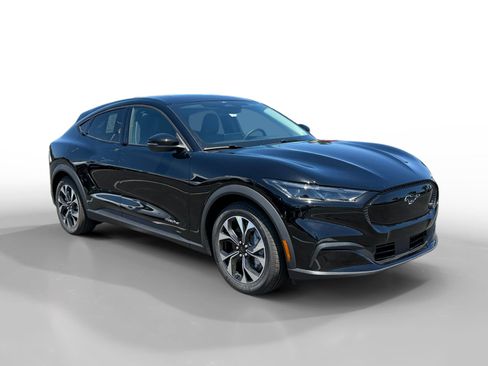 New 2026 Ford Mustang Mach-E Select RWD image 7