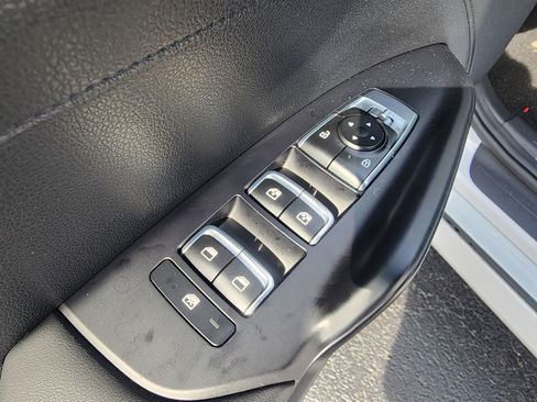 Used 2023 Kia K5 GT-Line image 22