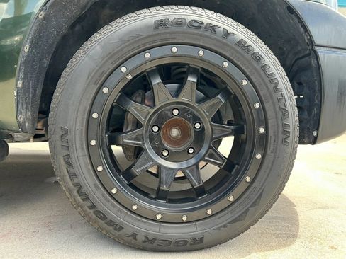 Used 2011 Toyota Tundra 2WD Double Cab image 27