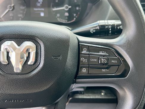 Used 2025 RAM ProMaster 2500 w/ Convenience Group image 19