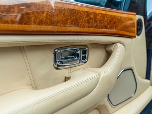 Used 2002 Rolls-Royce Park Ward RWD image 18