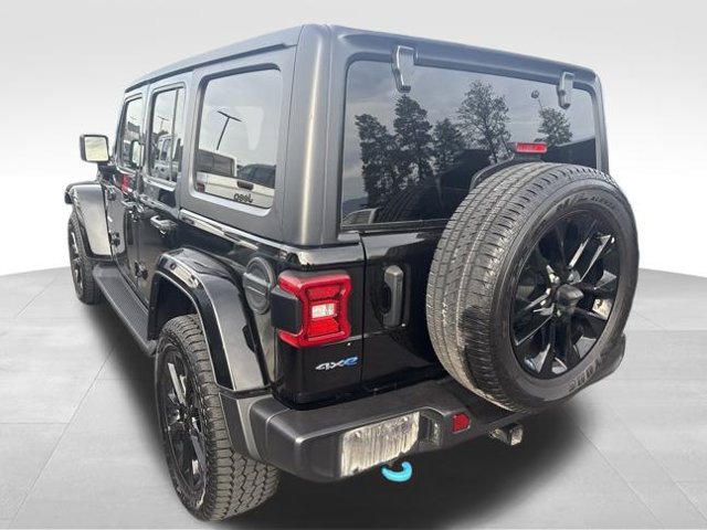 Used 2023 Jeep Wrangler Unlimited Sahara w/ Cold Weather Group AWD/4WD image 31