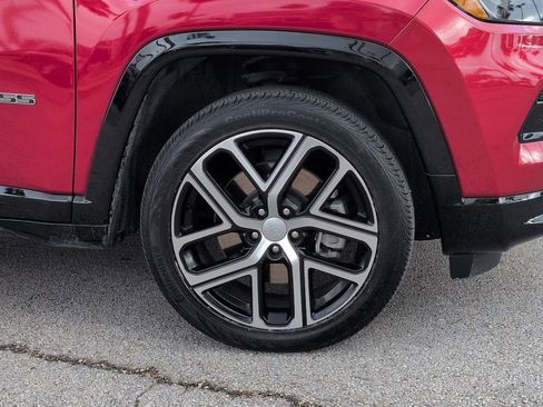 Certified 2024 Jeep Compass Limited w/ Elite Group AWD/4WD image 10