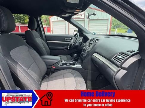 Used 2018 Ford Explorer XLT image 10