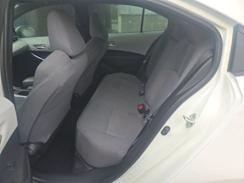 Used 2020 Toyota Corolla SE w/ SE Premium Package FWD image 16