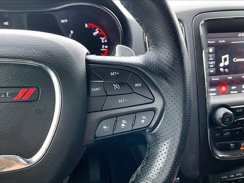 Used 2018 Dodge Durango R/T w/ Technology Group image 19