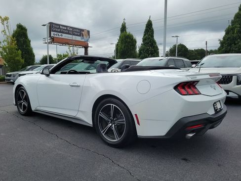 Used 2024 Ford Mustang Premium RWD image 31