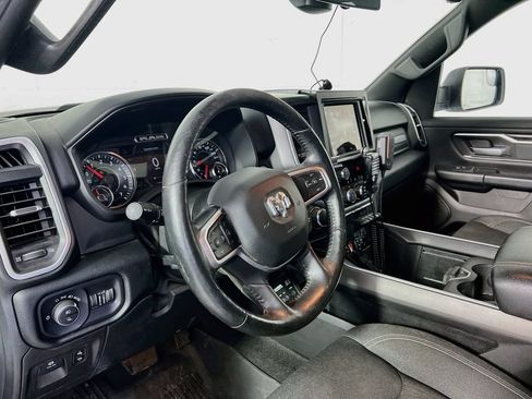 Used 2019 RAM 1500 Big Horn AWD/4WD image 5