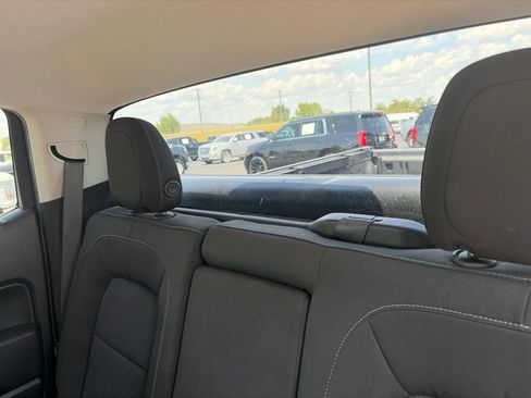 Used 2021 Chevrolet Colorado LT AWD/4WD image 11