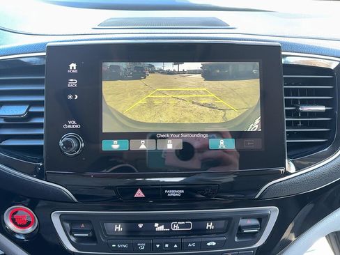 Used 2019 Honda Pilot Touring image 38