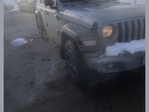 Used 2018 Jeep Wrangler Unlimited Sport S image 1