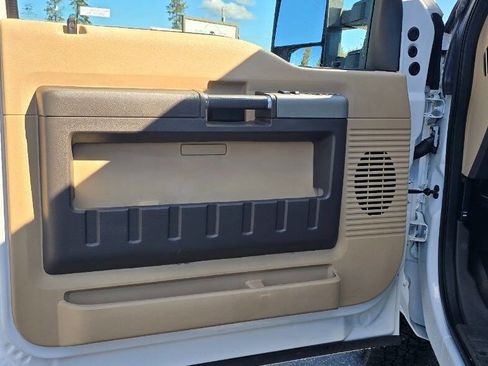 Used 2015 Ford F250 XLT w/ XLT Value Package image 10