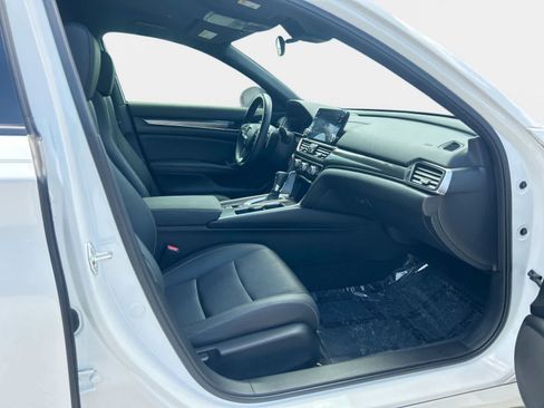 Used 2022 Honda Accord Sport image 14