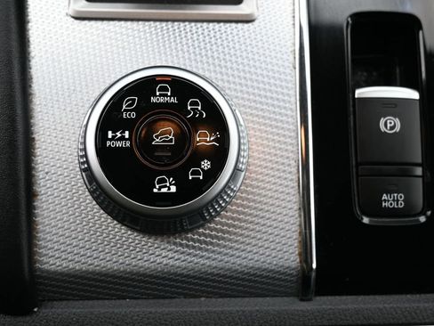 Used 2024 Mitsubishi Outlander SEL Black Edition AWD/4WD image 29