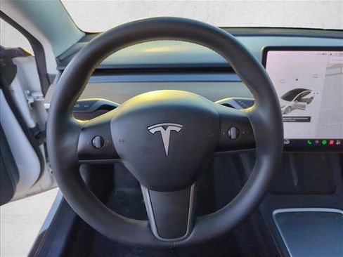 Used 2021 Tesla Model 3 Standard Range Plus RWD image 13