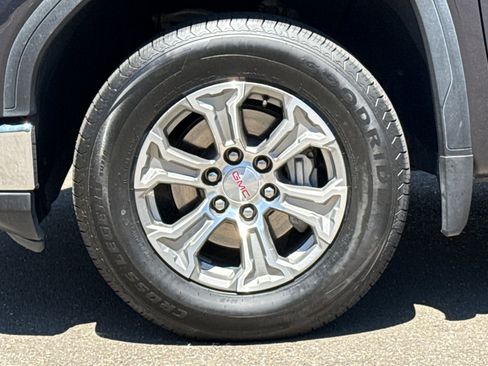 Used 2025 GMC Sierra 1500 SLT AWD/4WD image 35