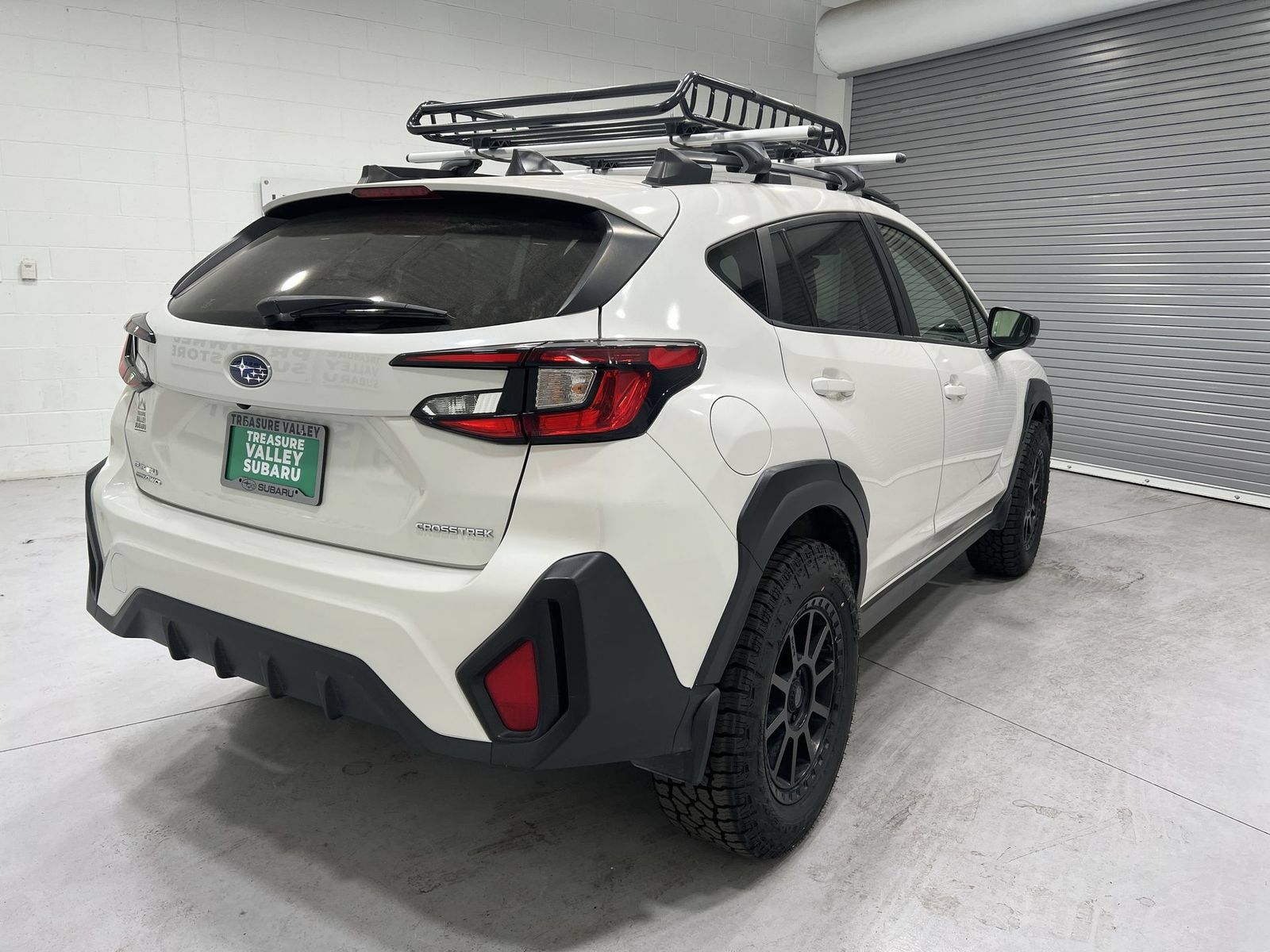 Used 2024 Subaru Crosstrek 2.0i Premium w/ Crosstrek Mirror Package AWD/4WD image 8