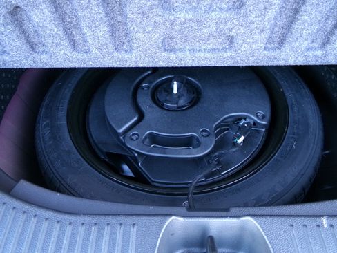 Used 2017 Buick Encore Premium image 38