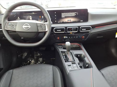 New 2026 Nissan Sentra SR image 9