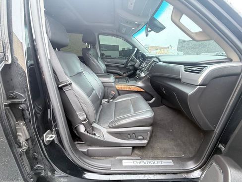 Used 2018 Chevrolet Suburban Premier AWD/4WD image 8