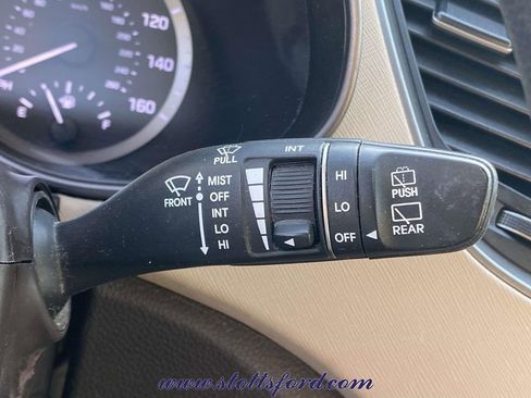 Used 2018 Hyundai Santa Fe Sport image 23