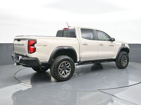 New 2026 Chevrolet Colorado ZR2 w/ Technology Package AWD/4WD image 14