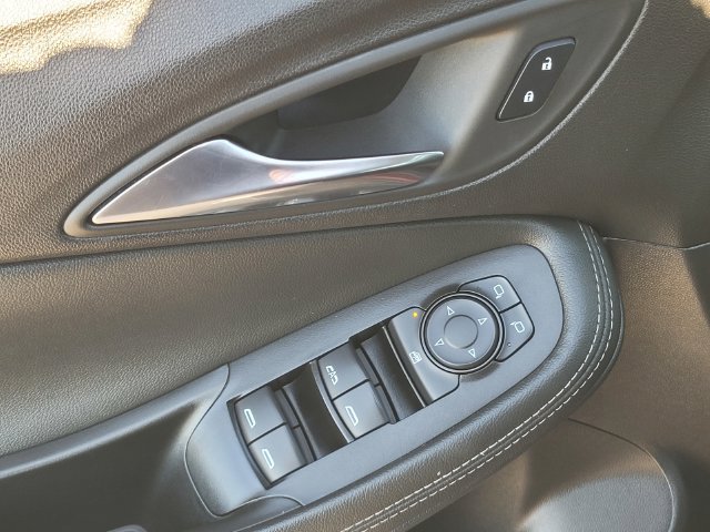 Certified 2024 Buick Encore GX Preferred FWD image 15