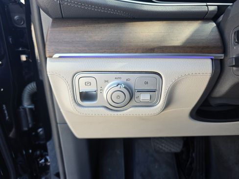 Used 2020 Mercedes-Benz GLE 350 4MATIC image 25