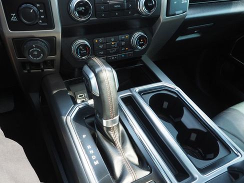 Used 2019 Ford F150 Platinum w/ Equipment Group 701A Luxury image 24