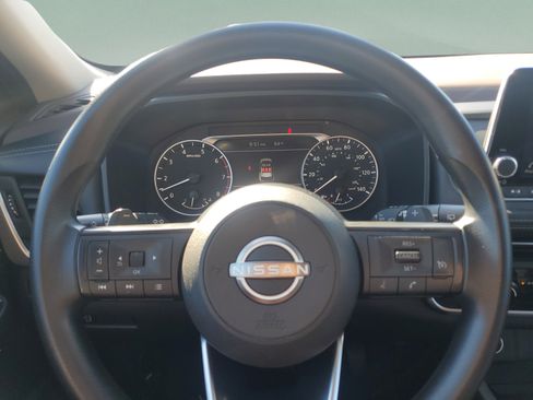 Used 2023 Nissan Rogue S FWD image 19