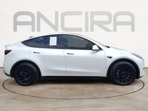 Used 2023 Tesla Model Y Long Range AWD/4WD image 14