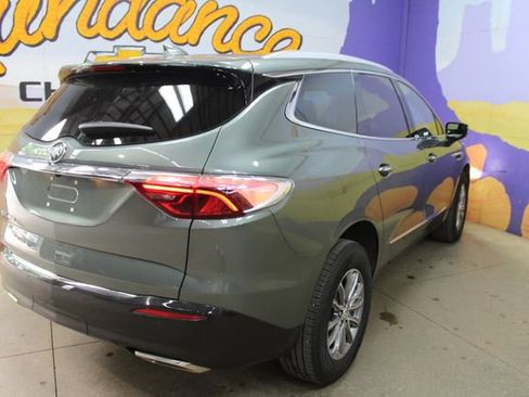 Used 2023 Buick Enclave Essence AWD/4WD image 8