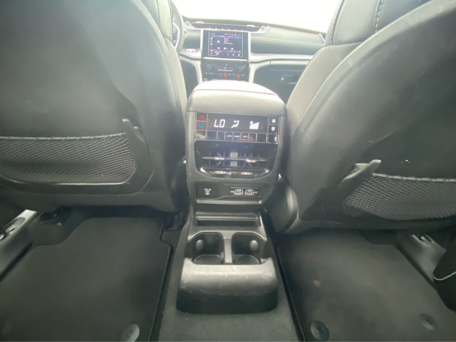 Used 2023 Jeep Grand Cherokee L Laredo AWD/4WD image 21