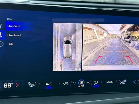 Certified 2024 Chevrolet Traverse LT image 27