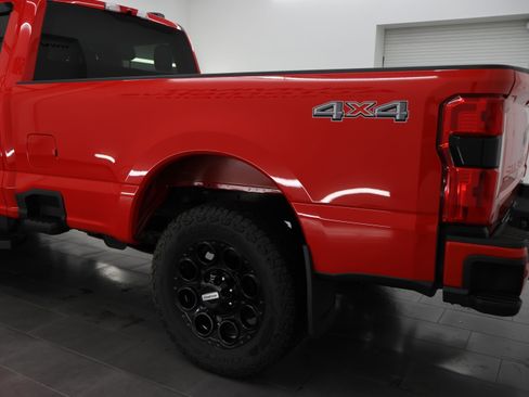 Used 2025 Ford F350 XLT w/ Black Appearance Package AWD/4WD image 33