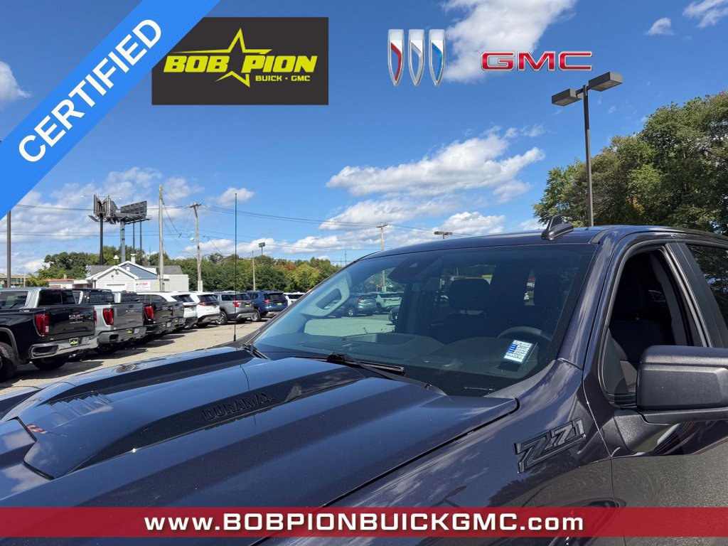 Certified 2024 Chevrolet Silverado 1500 Custom Trail Boss w/ LPO, Dark Essentials Package AWD/4WD image 8