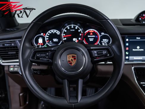 Used 2022 Porsche Panamera 4 Platinum Edition AWD/4WD image 29
