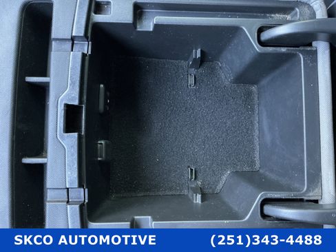 Used 2018 Chevrolet Silverado 1500 Custom w/ Custom Value Package image 25