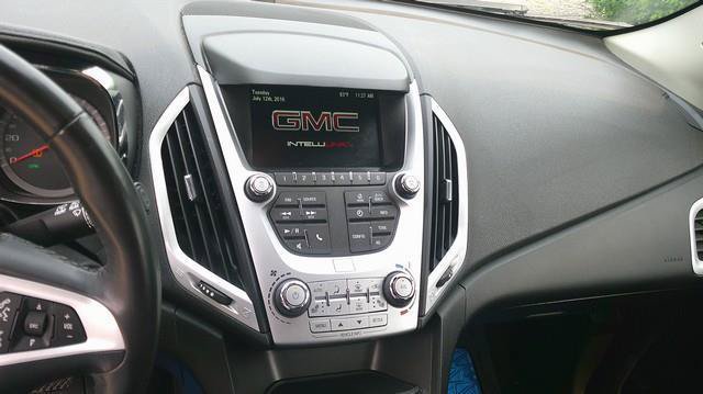 Used 2017 GMC Terrain SLE w/ Convenience Package FWD image 7