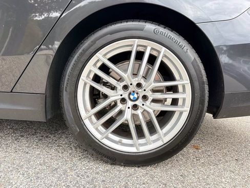 Used 2025 BMW 530i xDrive AWD/4WD image 10