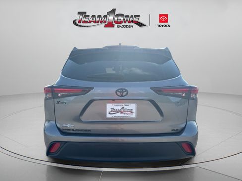 Certified 2026 Toyota Highlander XLE AWD/4WD image 6