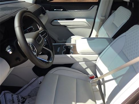 Used 2024 GMC Acadia Denali w/ LPO, Floor Liner Package image 18