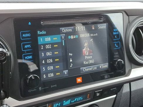 Used 2018 Toyota Tacoma Limited image 20