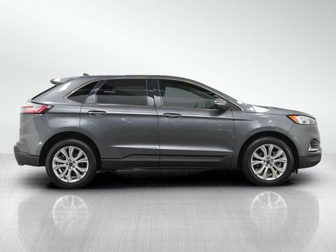 Used 2022 Ford Edge Titanium AWD/4WD image 6