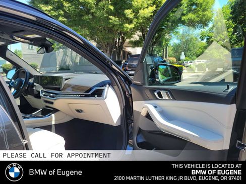 Used 2024 BMW X5 xDrive40i w/ M Sport Package AWD/4WD image 10